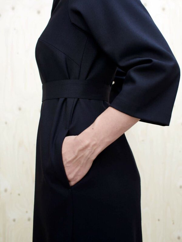 Schnittmuster // The Assembly Line // V-Neck Dress XS-2XL – Bild 5
