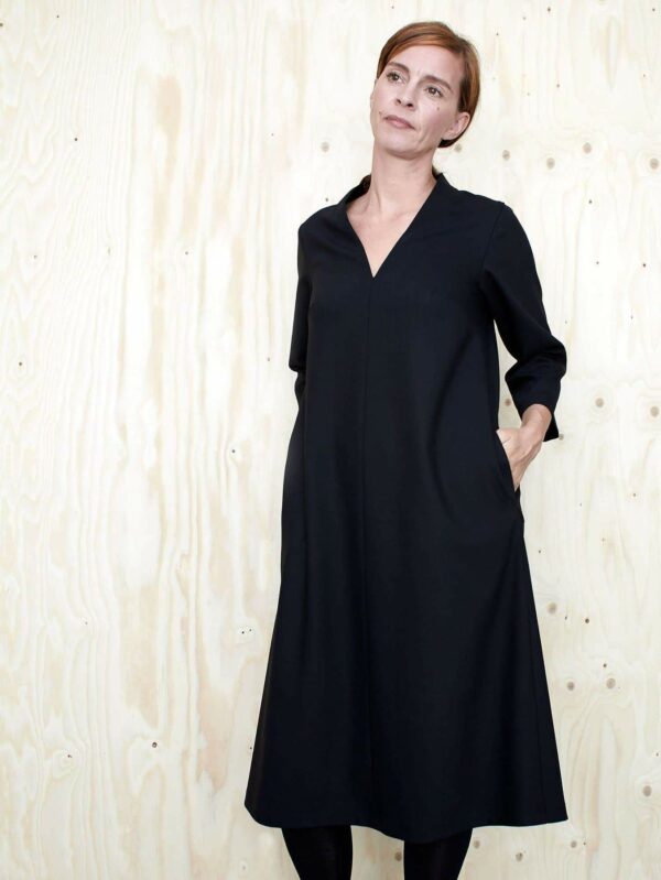 Schnittmuster // The Assembly Line // V-Neck Dress XS-2XL – Bild 4