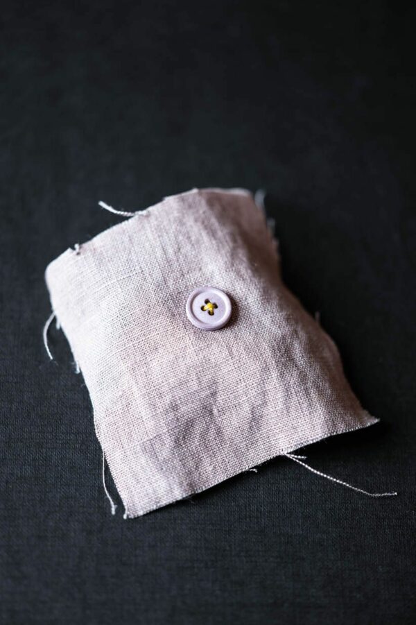 BIO Cotton Knöpfe 15 mm // Merchant & Mills // Calamine – Bild 2