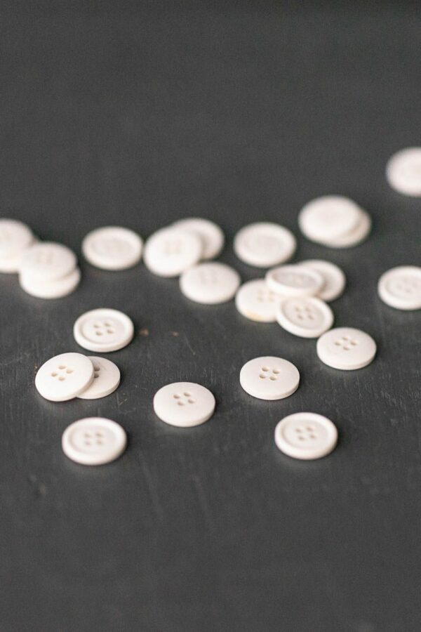 BIO Cotton Knöpfe 15 mm // Merchant & Mills // Milk