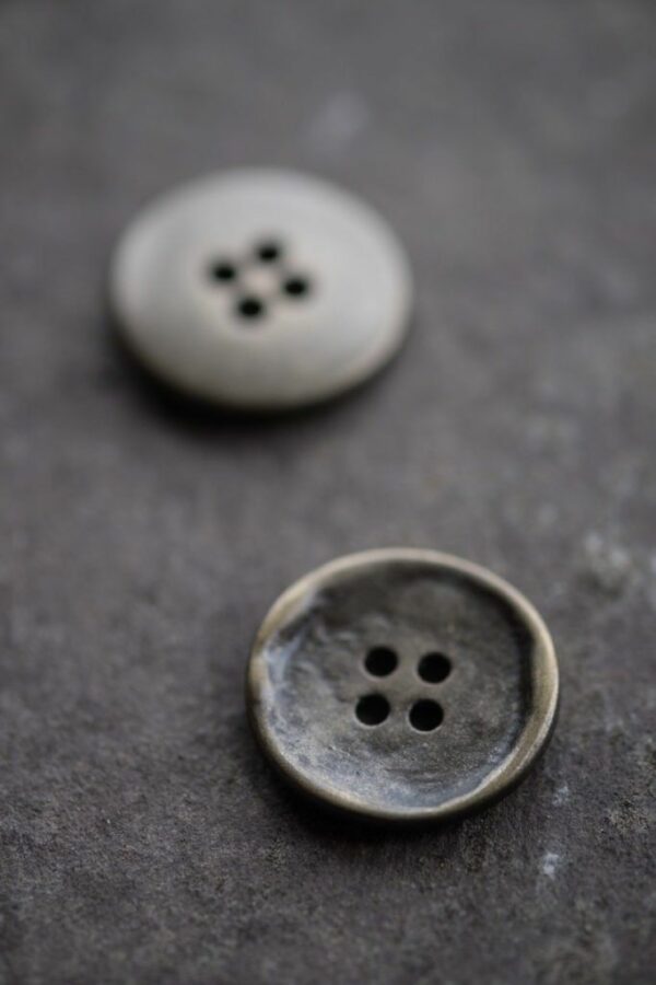 Knöpfe 20 mm // Merchant & Mills // Stamped – Bild 2