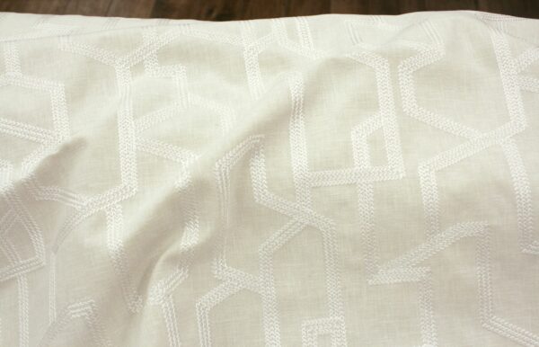 Dekostoff // Möbelstoff // Labyrinth // Linen