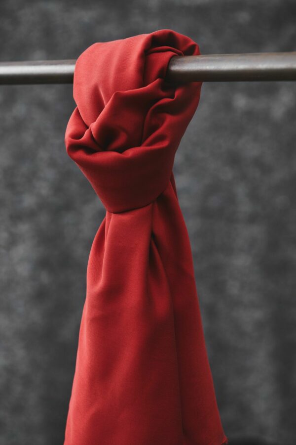 TENCEL™ Smooth Drape Twill // Meet Milk // Berry