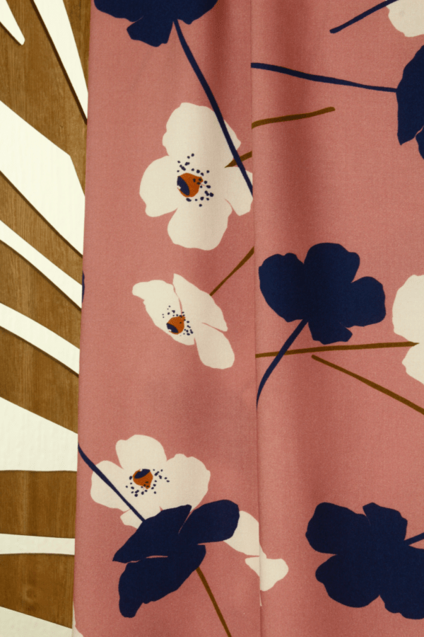 Viskose // Atelier Jupe // Dusty Pink Poppy – Bild 4