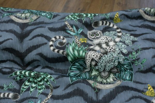 Dekostoff // Möbelstoff // Emma Shipley // Lemur Navy