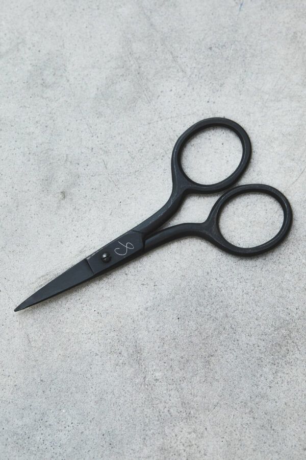Small Thread Scissor // Fadenschere // Sewply // Black – Bild 2