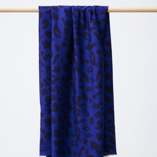 EcoVero™️ Viskose // Mind The Maker // Urban Leo // Cobalt Blue – Bild 3