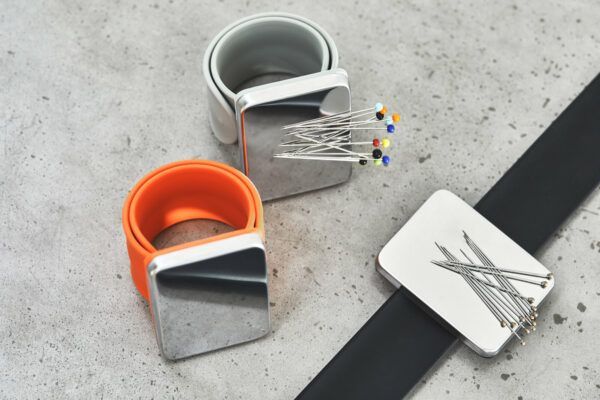 Magnetic Bracelet Pin Holder // Magnetnadelkissen // Sewply // Schwarz – Bild 5