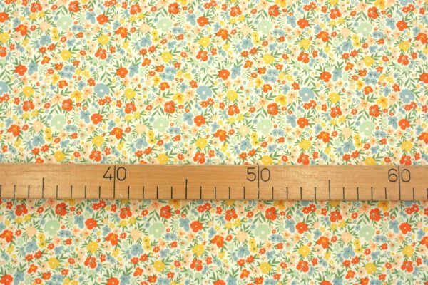 Popeline // Art Gallery // Grow & Harvest // Flowery Meadows Pale – Bild 4