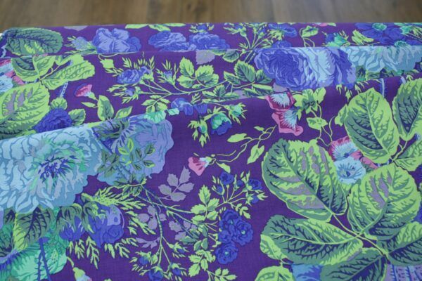 Popeline // Kaffe Fassett // Gradi Floral // Purple – Bild 2