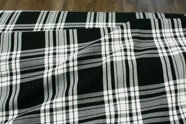 Baumwollstoff // House of Wales Plaids // Black