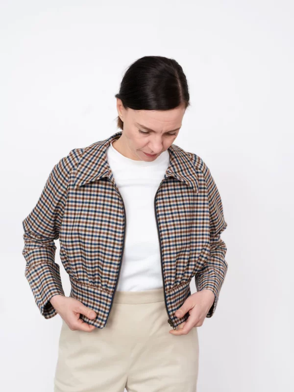 Schnittmuster // The Assembly Line // Cropped Jacket XS-L oder XL-3XL – Bild 4