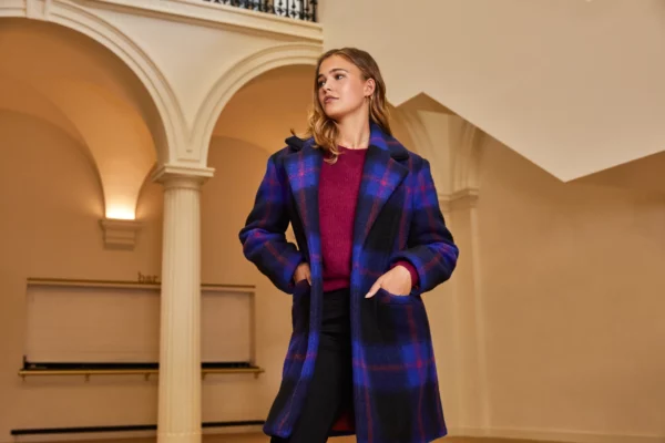 Wollstoff // Atelier Jupe // Black And Royal Blue Checked – Bild 5