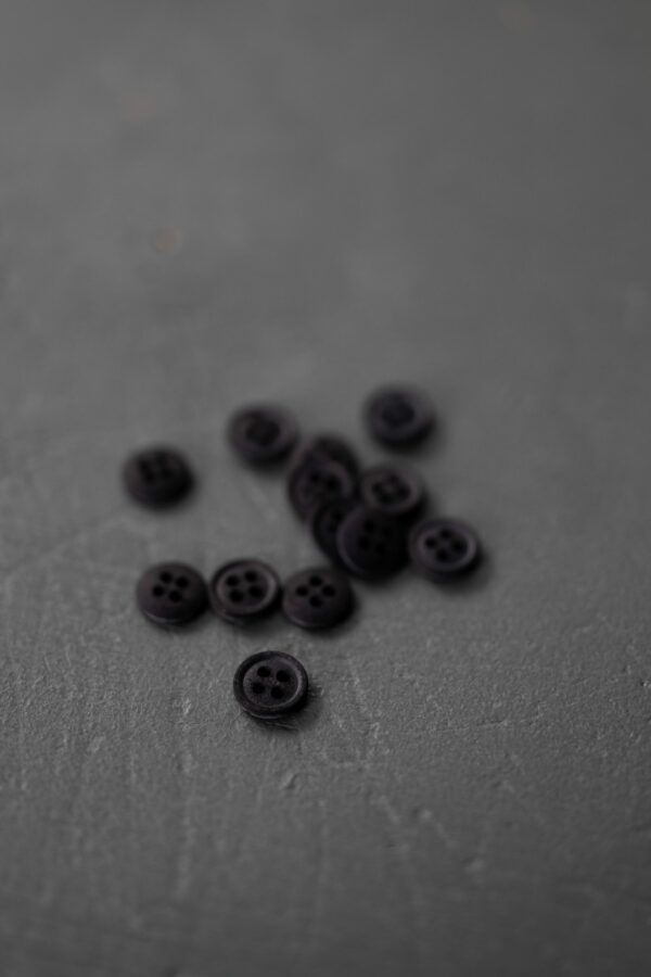 BIO Cotton Knöpfe 11 mm // Merchant & Mills // Sweeps Scrim