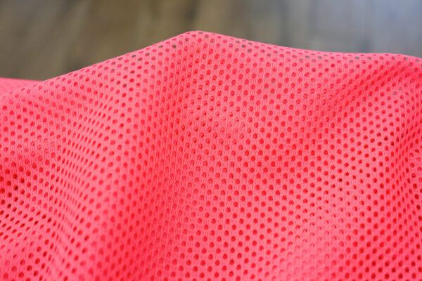 Mesh // Netzstoff // Neonrosa