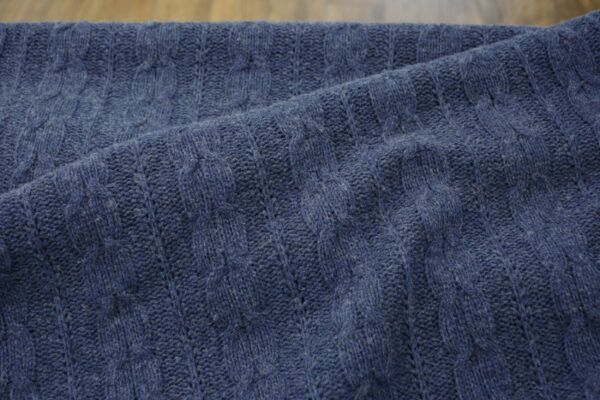 Merinostrick // Zopfmuster // Blau – Bild 2