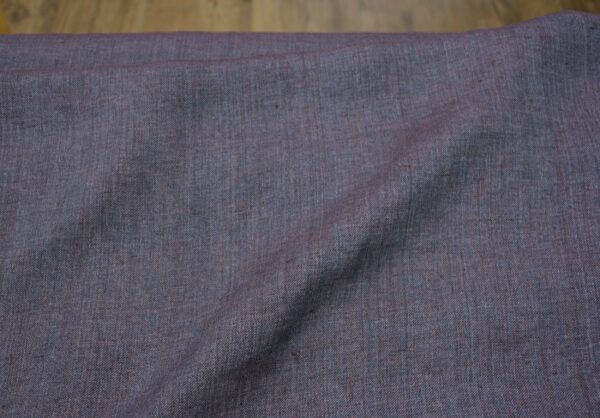 Leinen Chambray // Cross Dye // Burgunder Hellblau – Bild 2