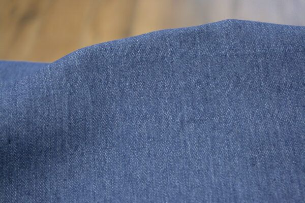 Denim mit Stretch // Blau