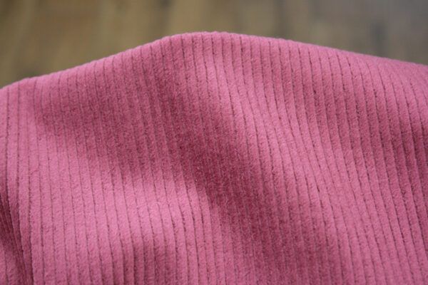 Cord mit Elastan // Beere