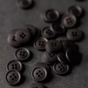 BIO Cotton Knöpfe 15 mm // Merchant & Mills // Sweeps Scrim
