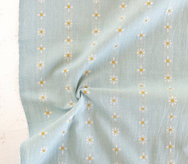 Baumwolle Webstoff // Forest Forage Daisies // Droplet