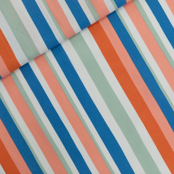 Popeline // SYAS // Summer Verticals // Off White