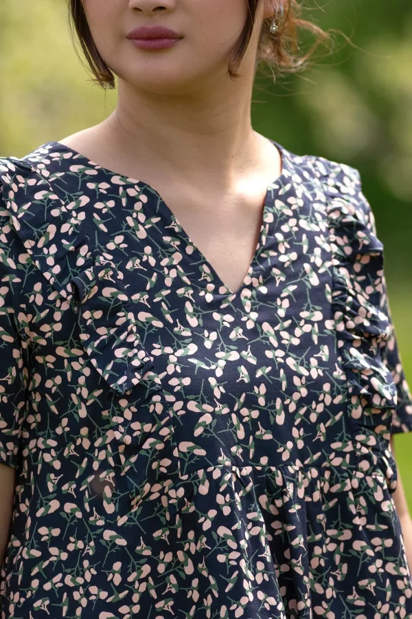 Viskosecrepe // Eglantine et Zoé // Pinea Atlantikblau – Bild 3