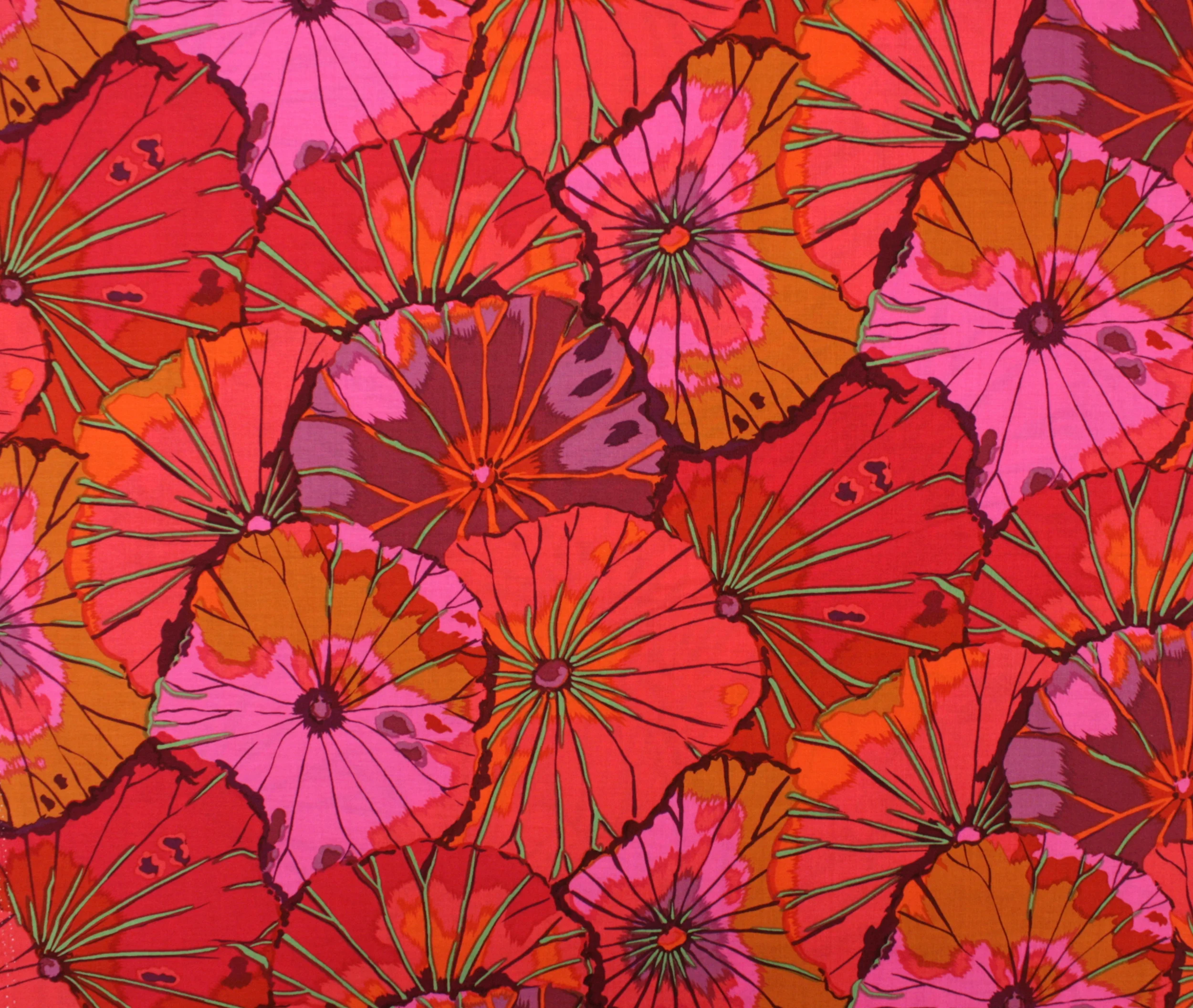 Popeline // Kaffe Fassett // Lotus Leaf // Wine – Bild 4