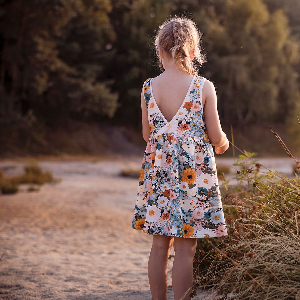 French Terry // SYAS // Flower Painting – Bild 8