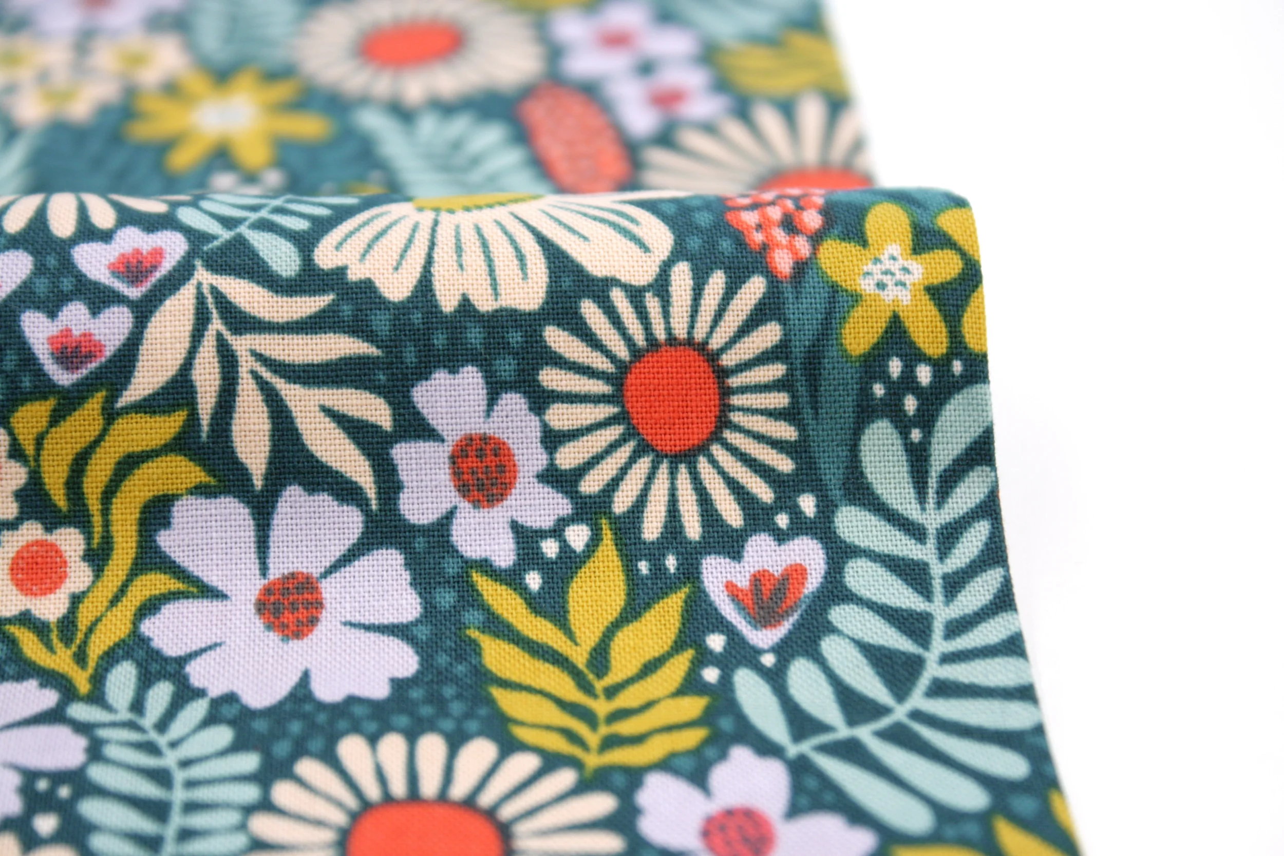 Popeline // Cotton and Steel // Petals in the Sun // Flowers Petrol – Bild 3