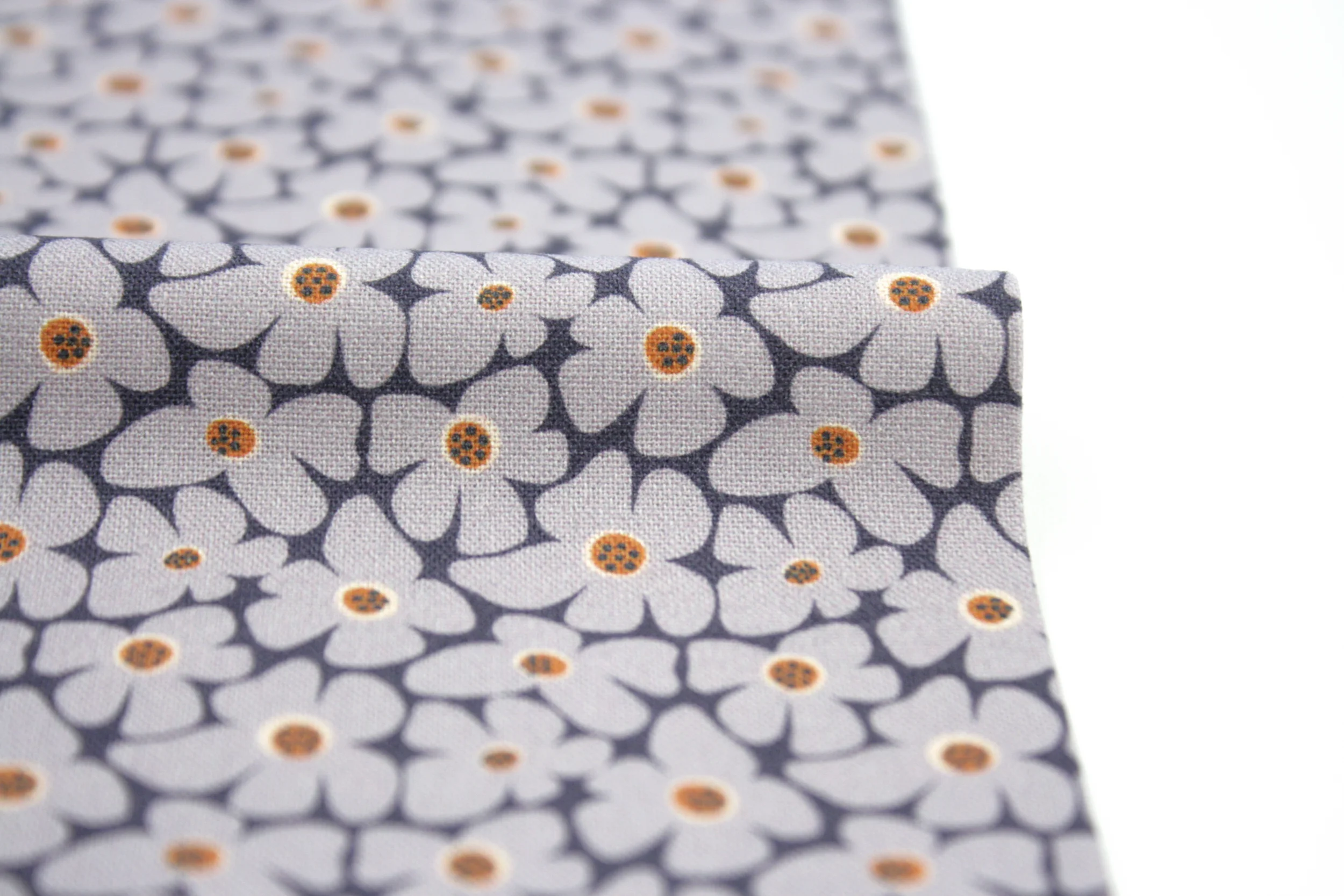 BIO Popeline // Cloud 9 // Flower Patch Lavender Gray – Bild 2