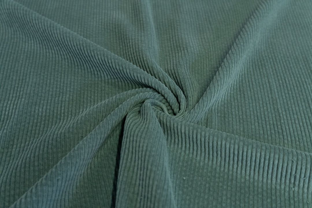 Cordstoff // Lindgrün